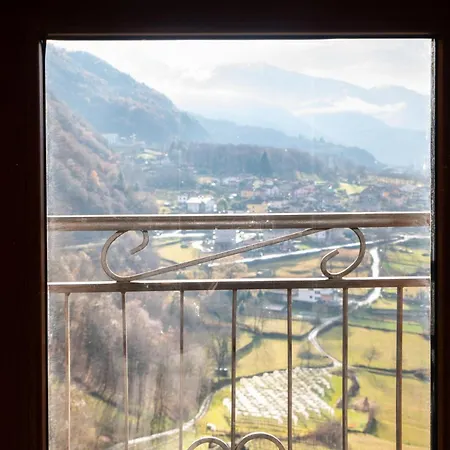 La Corte Di Artemio, Ospitar * Ceto